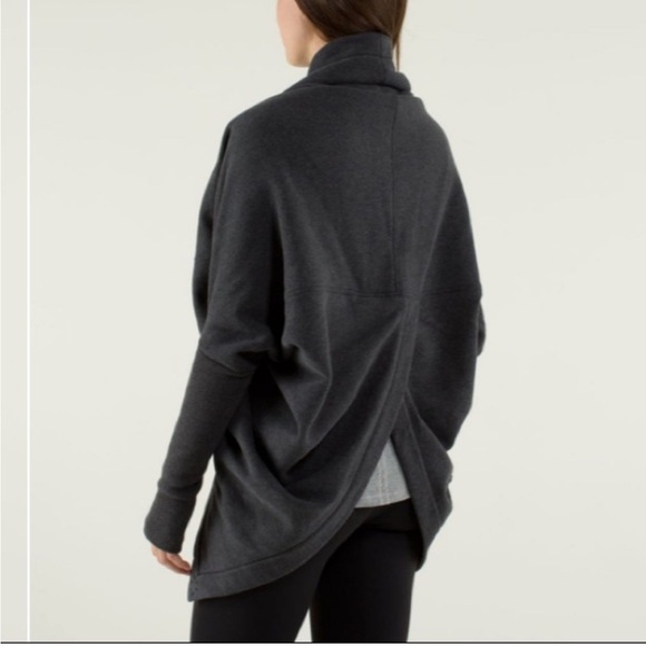 Lululemon It Makes Two Wrap Heathered Black Gray Fleece Open Front - Picture 5 of 15